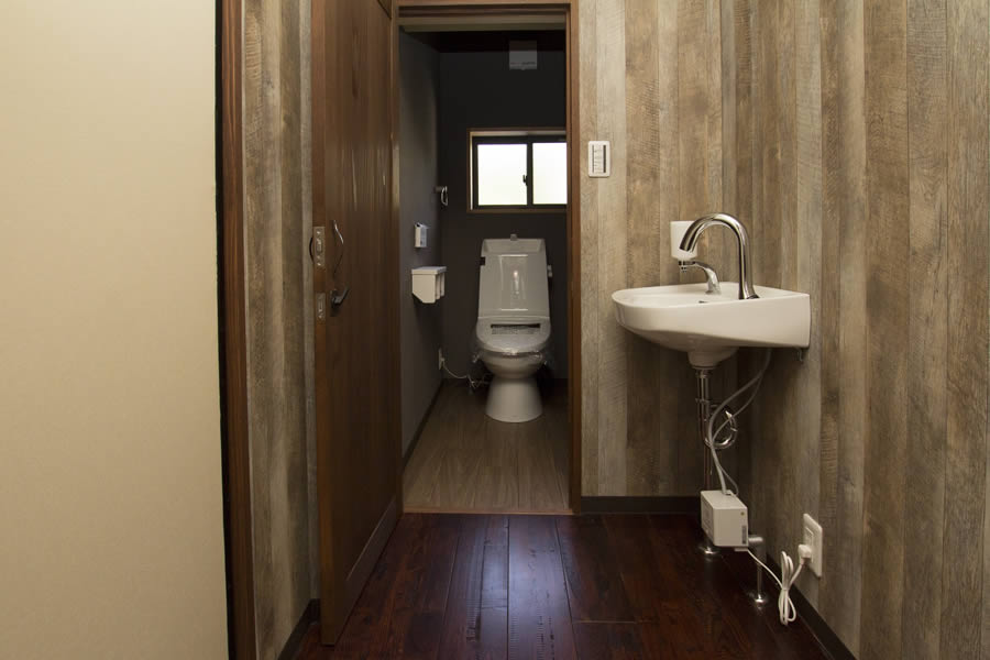 京町家 伝統工法の再生リノベーション トイレ